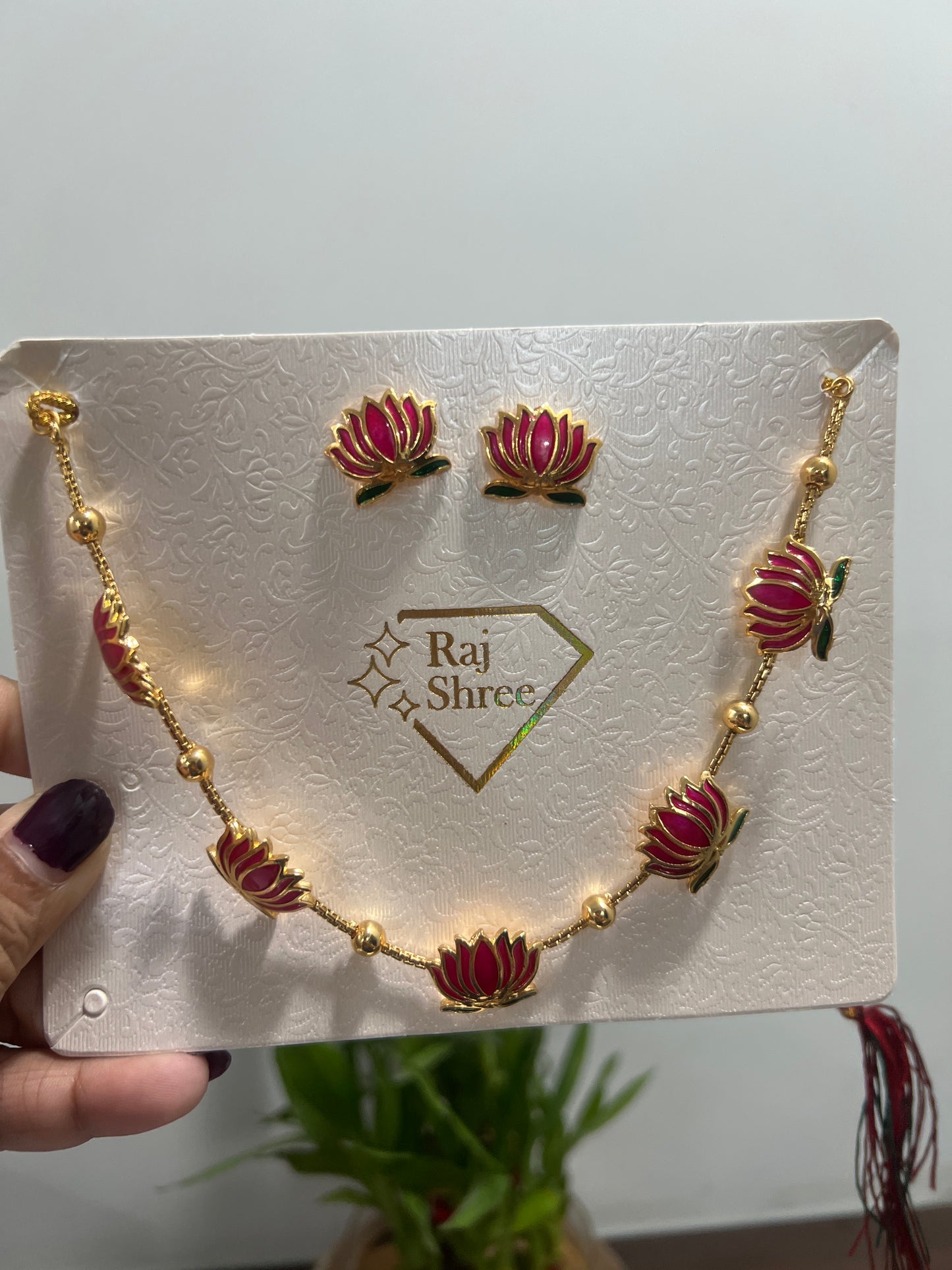 Lotus 🪷 earring necklace set