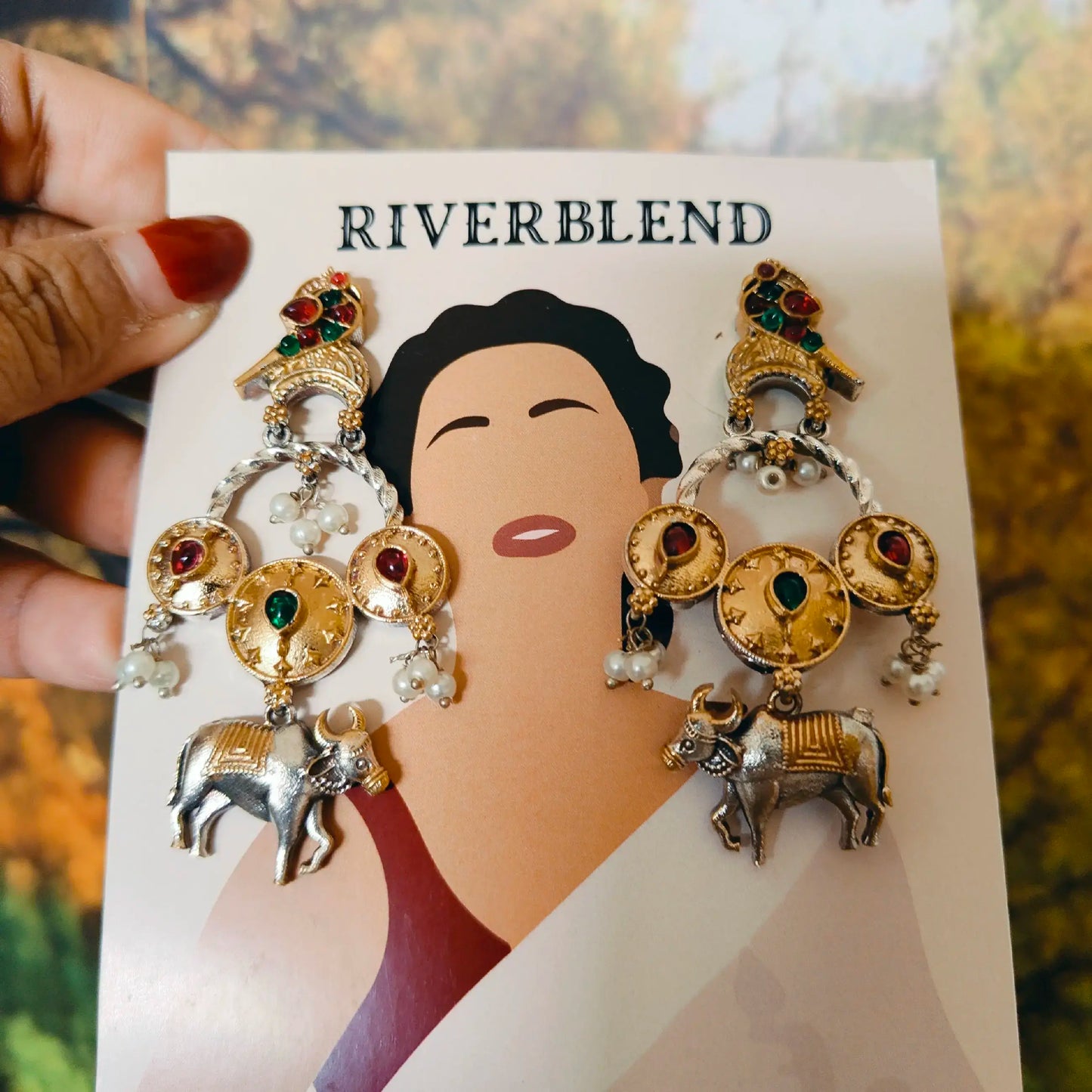 Dual Tone Earring – Elegant Gold & Silver Combination