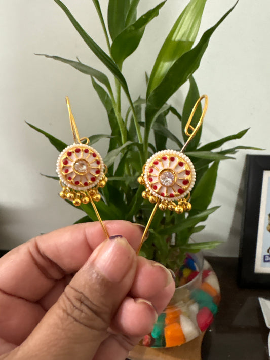 Kundan work ear cuff
