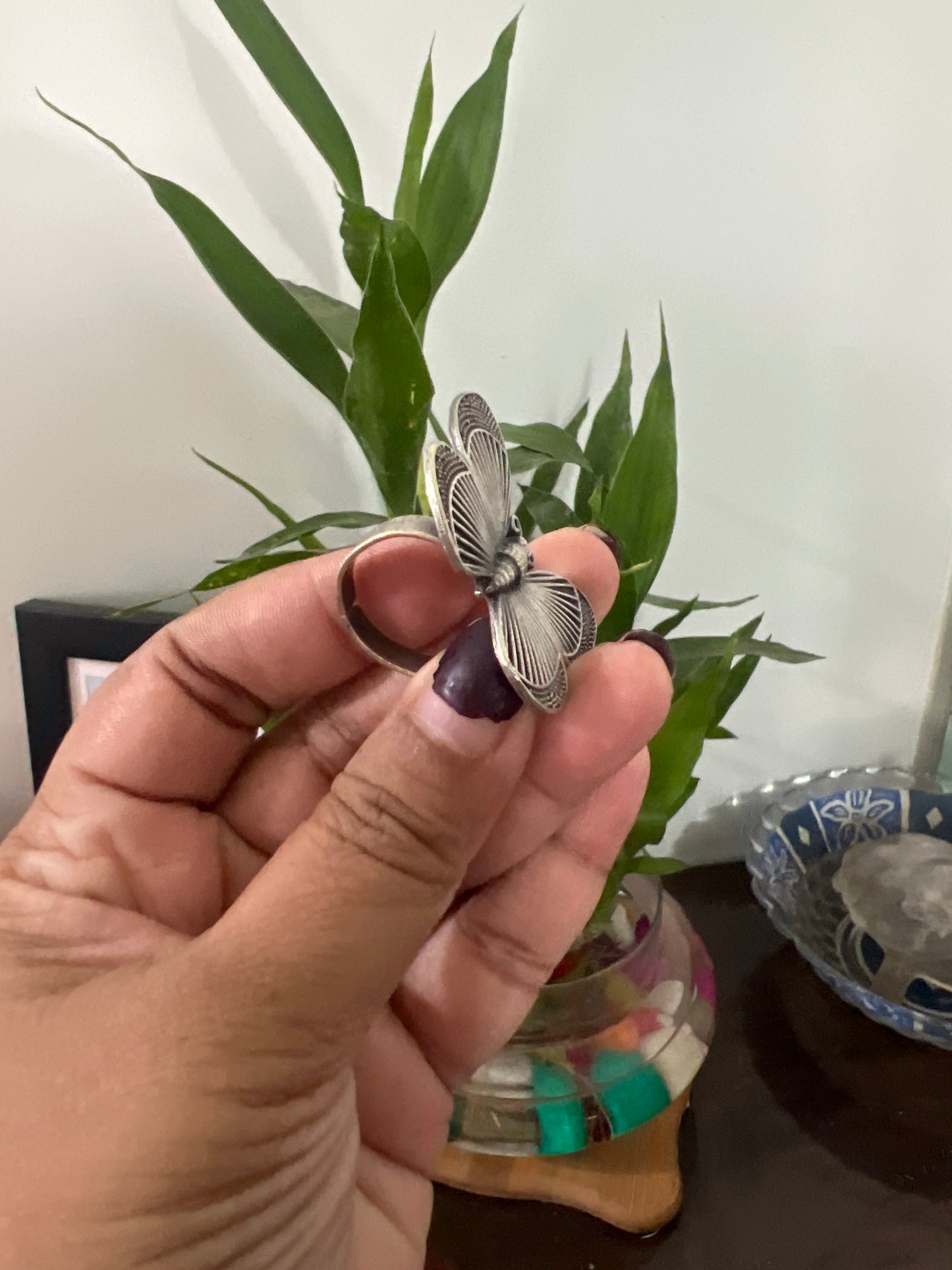 Butterfly oxidised adjustable ring