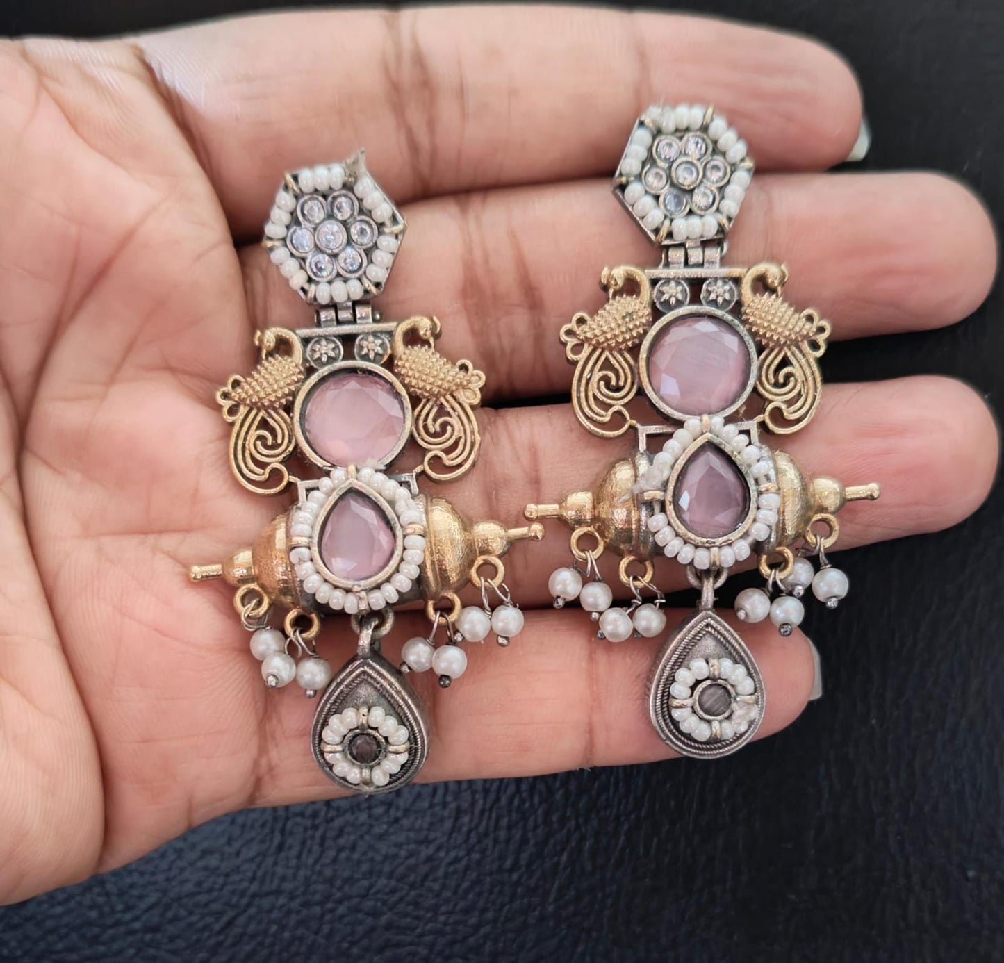 Dual tone stone earring