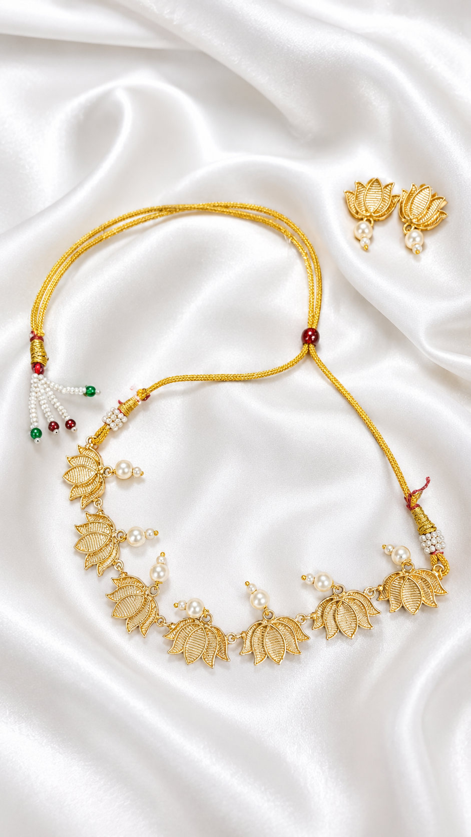 Lotus Pearl Choker Set