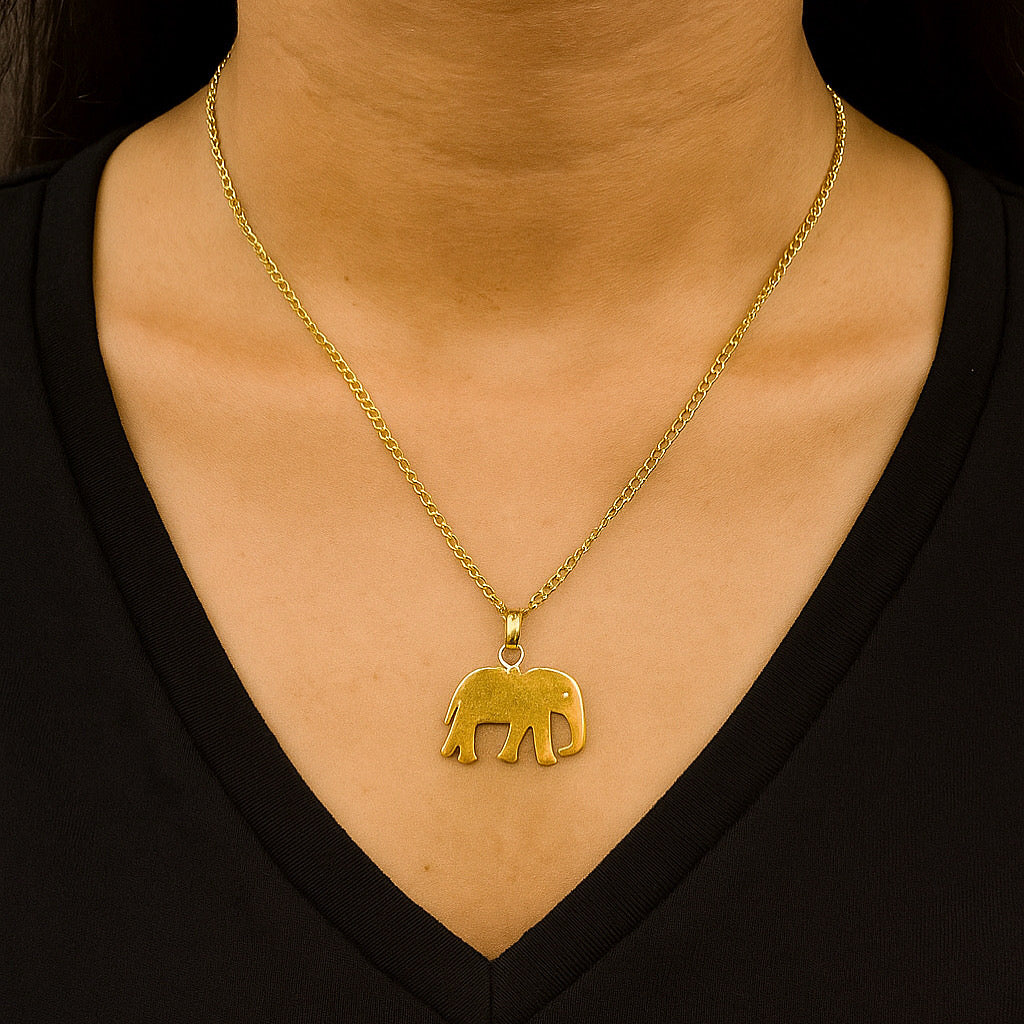 Elephant pendant necklace
