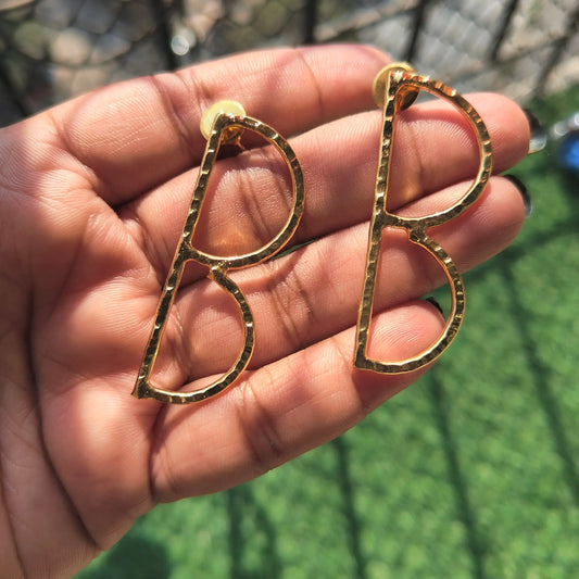 Riverblend Alphabet B Brass Stud – Lightweight & Anti-Tarnish