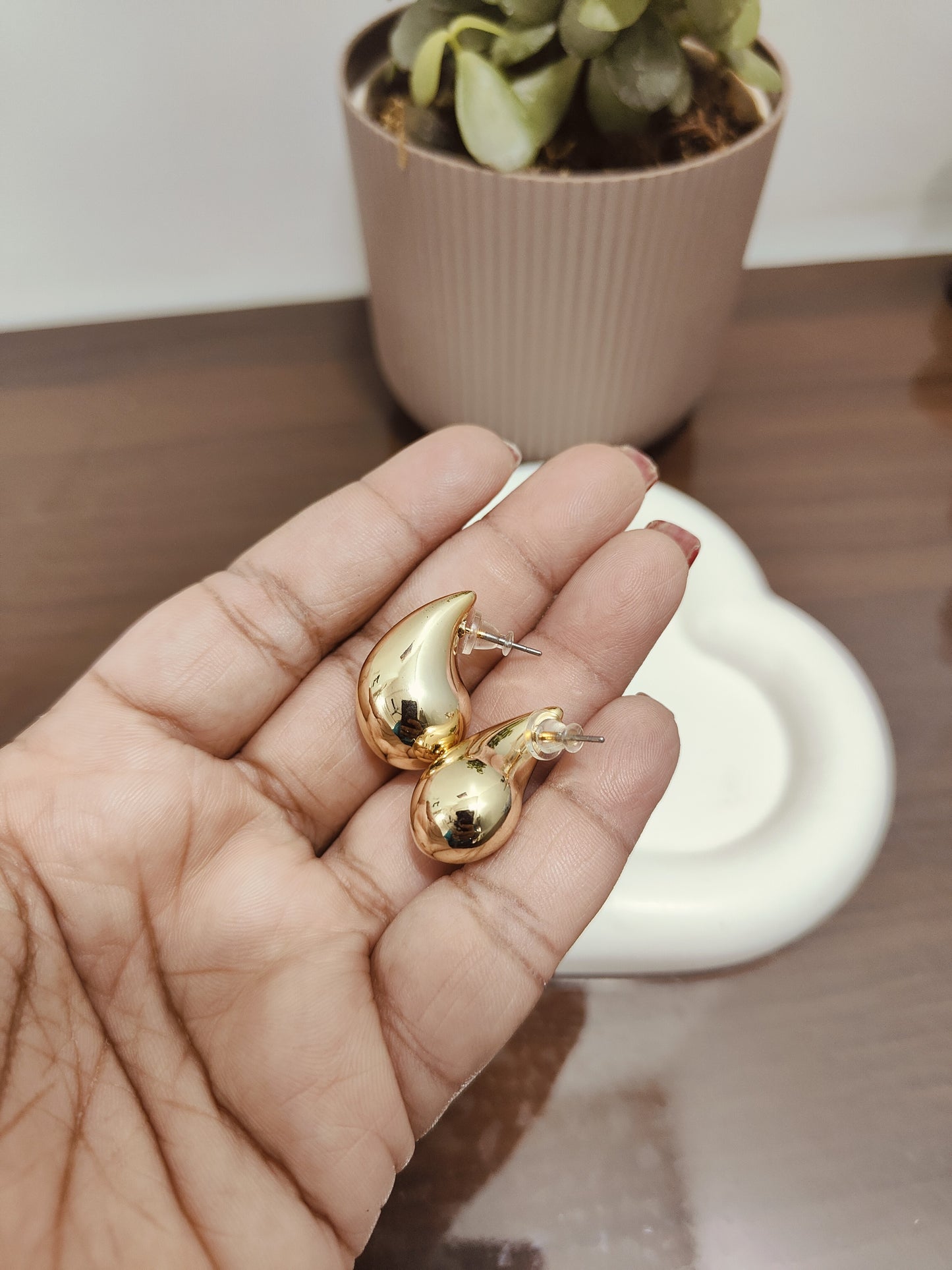 Tear drop 💧 earring