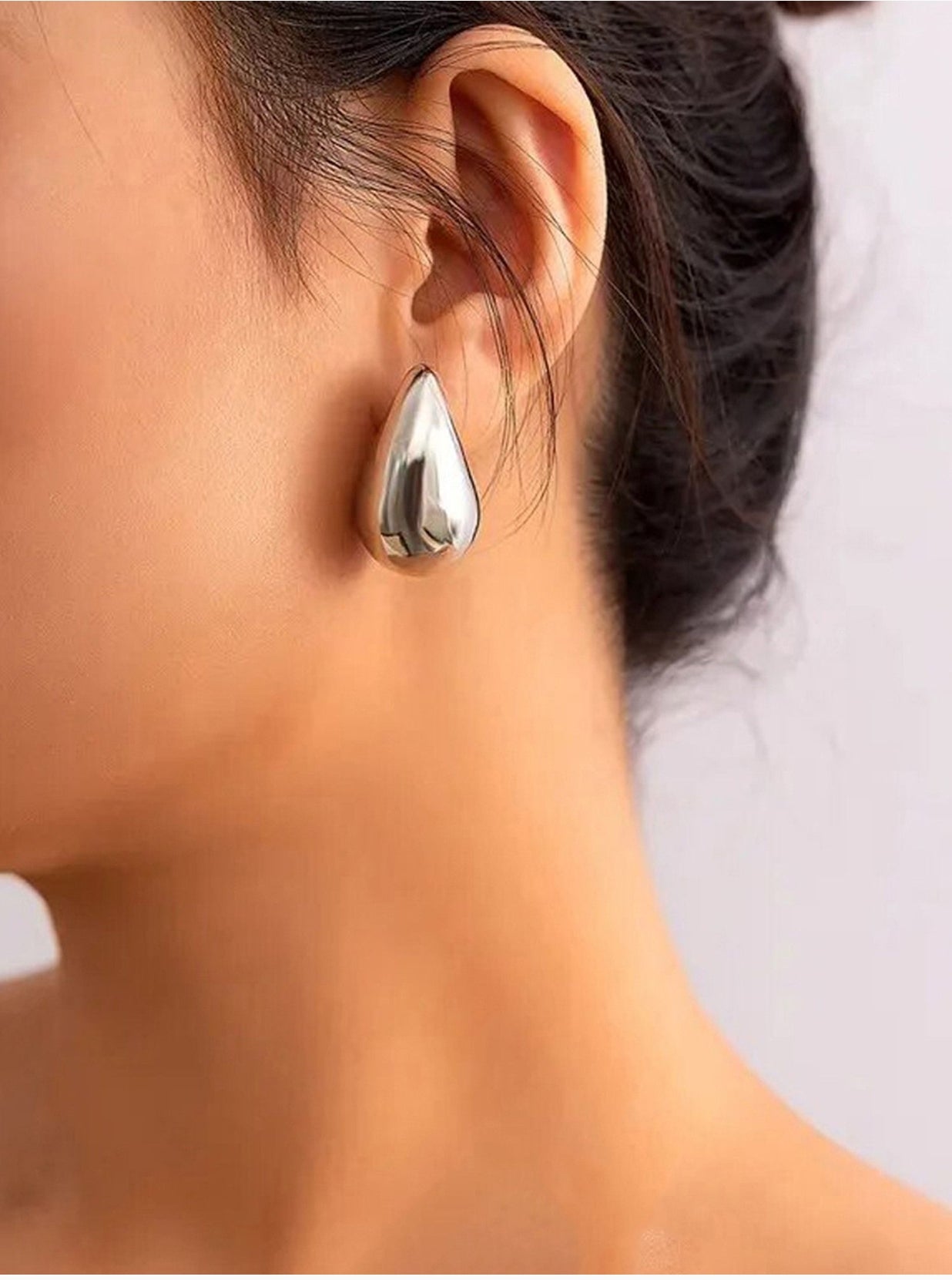Tear drop 💧 earring