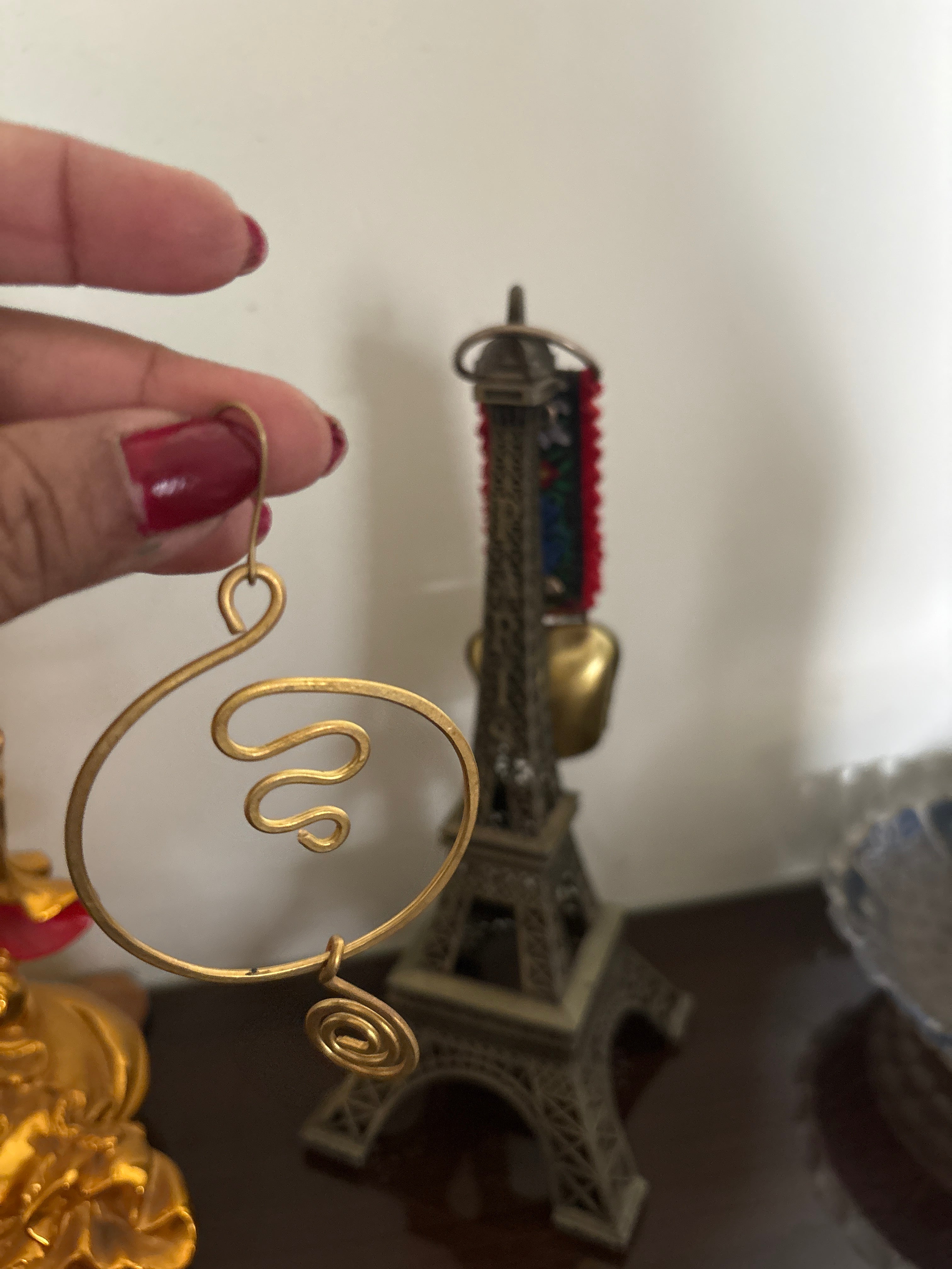 Dogra earring spiral