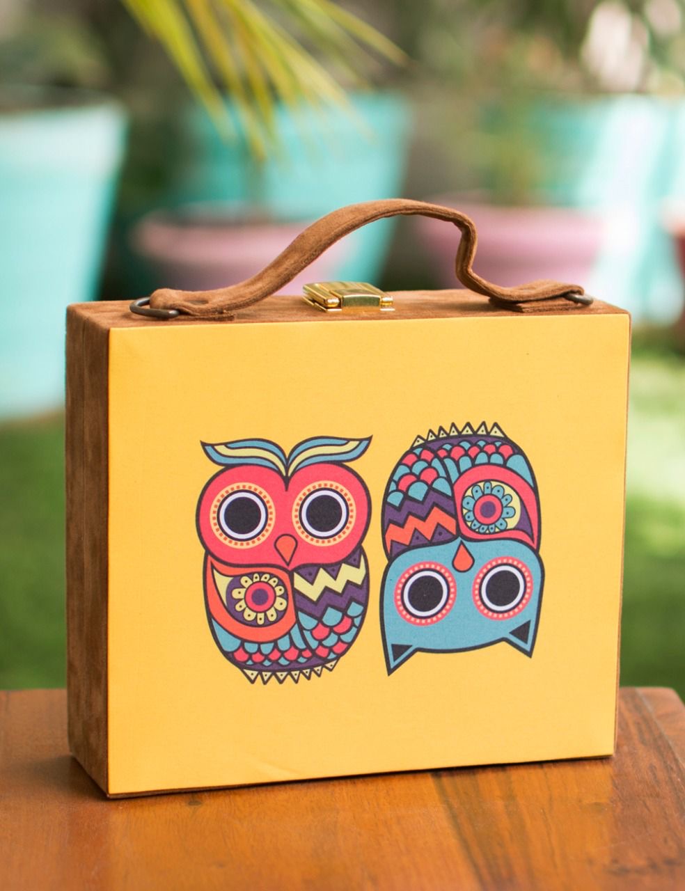 Square box clutch