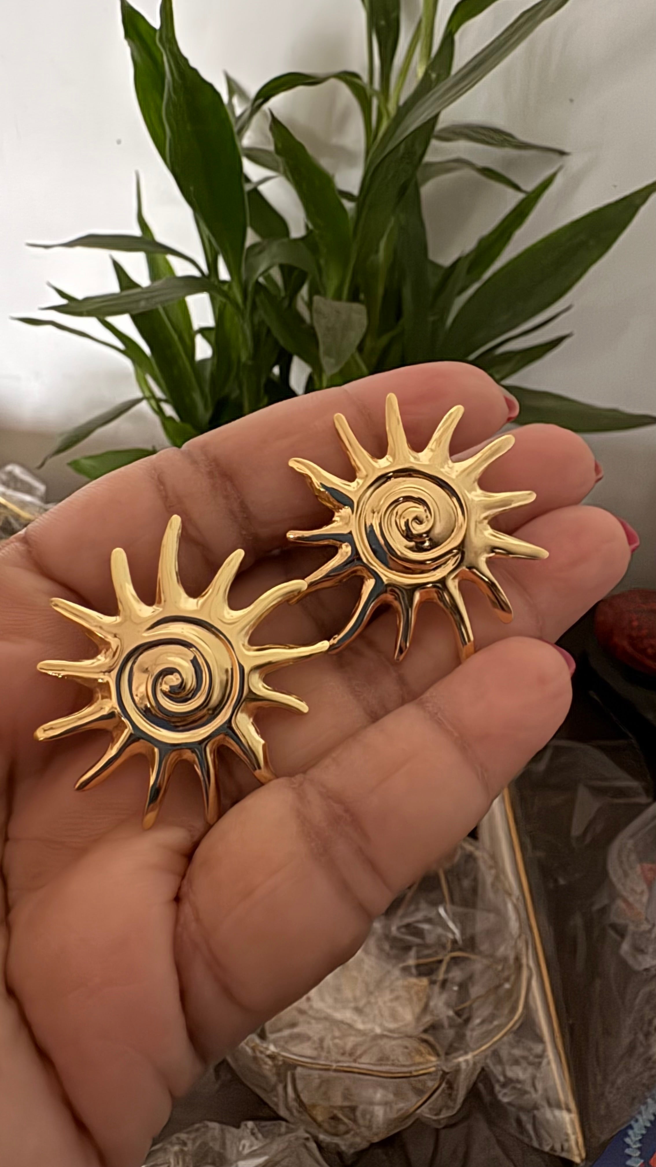 Surya muki studs