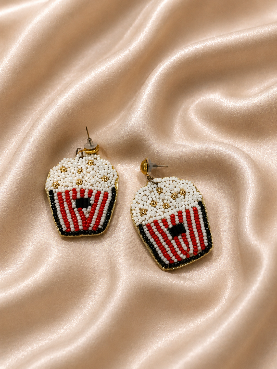 Popcorn beaded earring