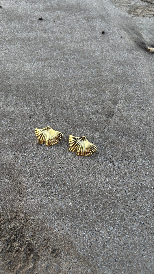 Leaf studs