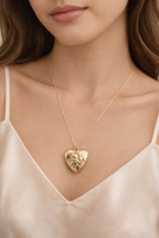 Heart pendant necklace