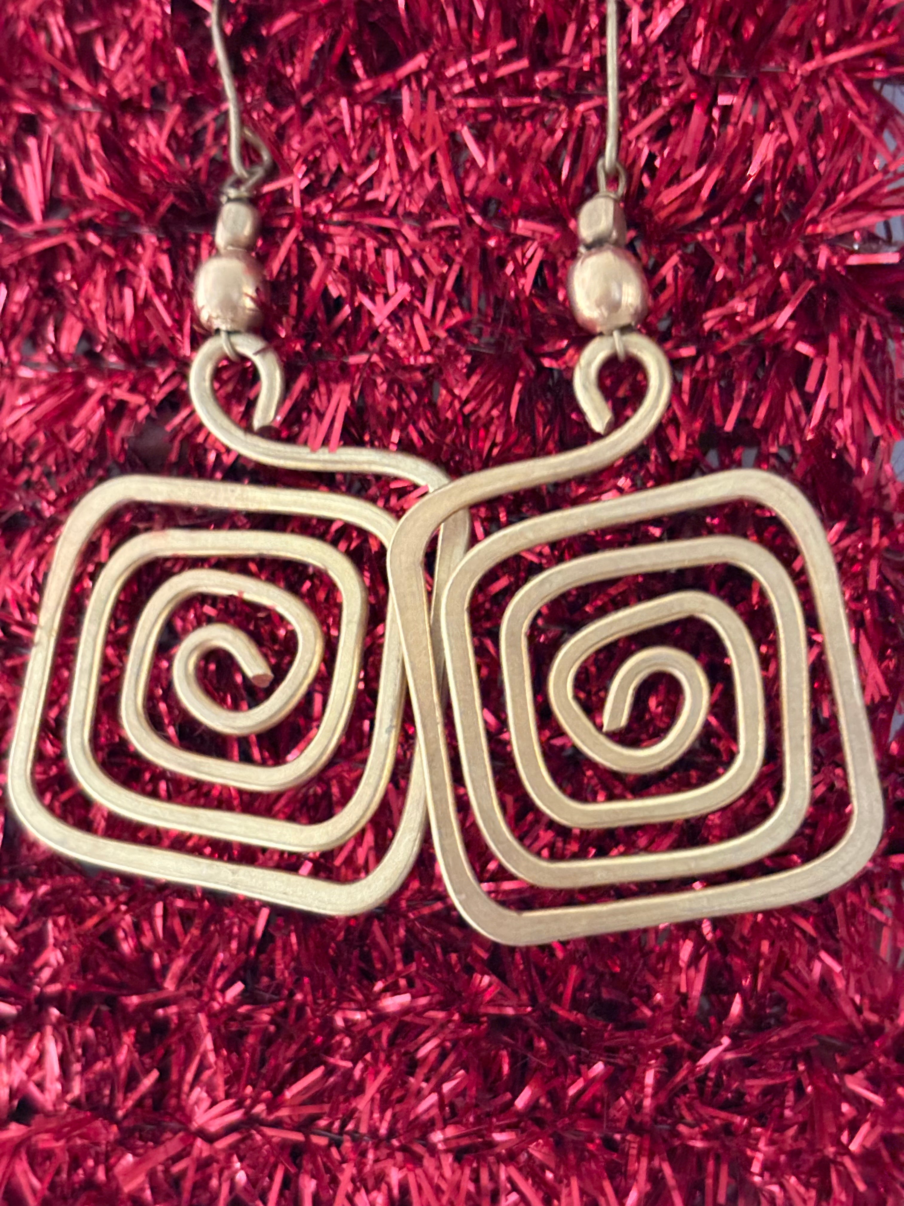Spiral square earring