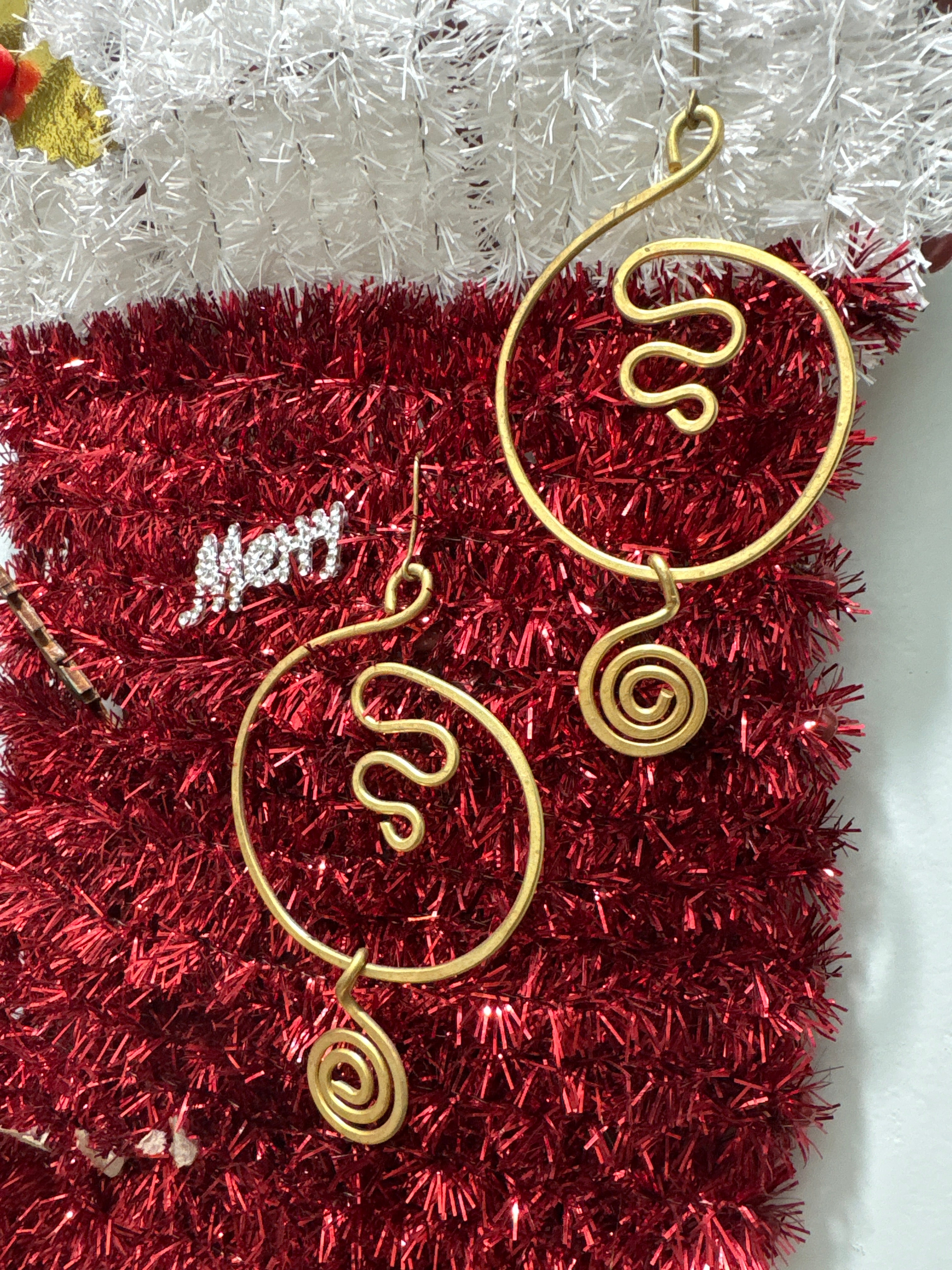 Dogra earring spiral