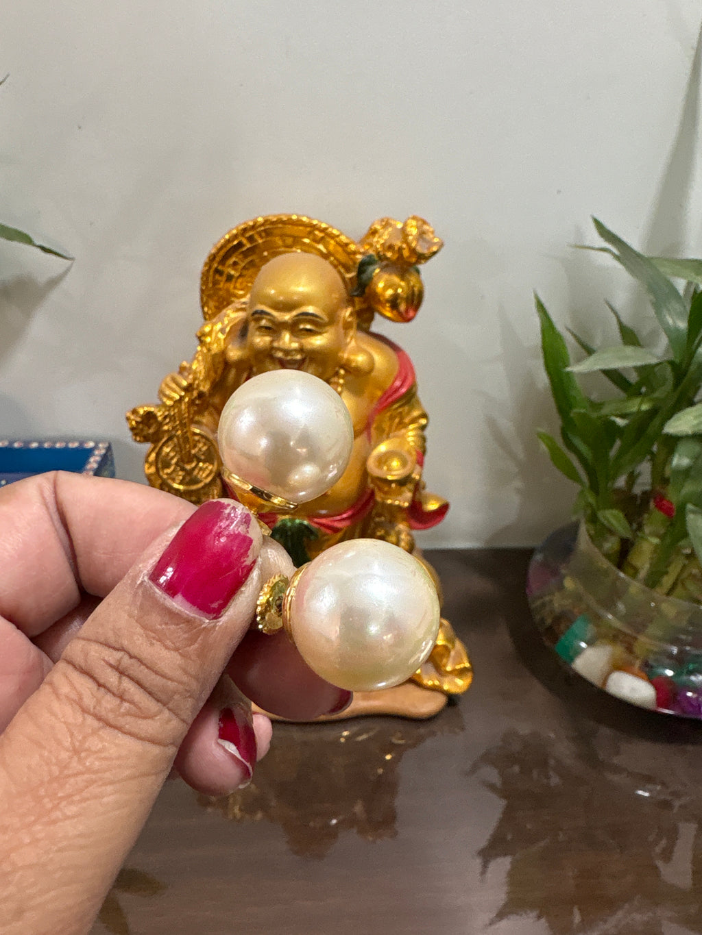 Campaign Pearl studs