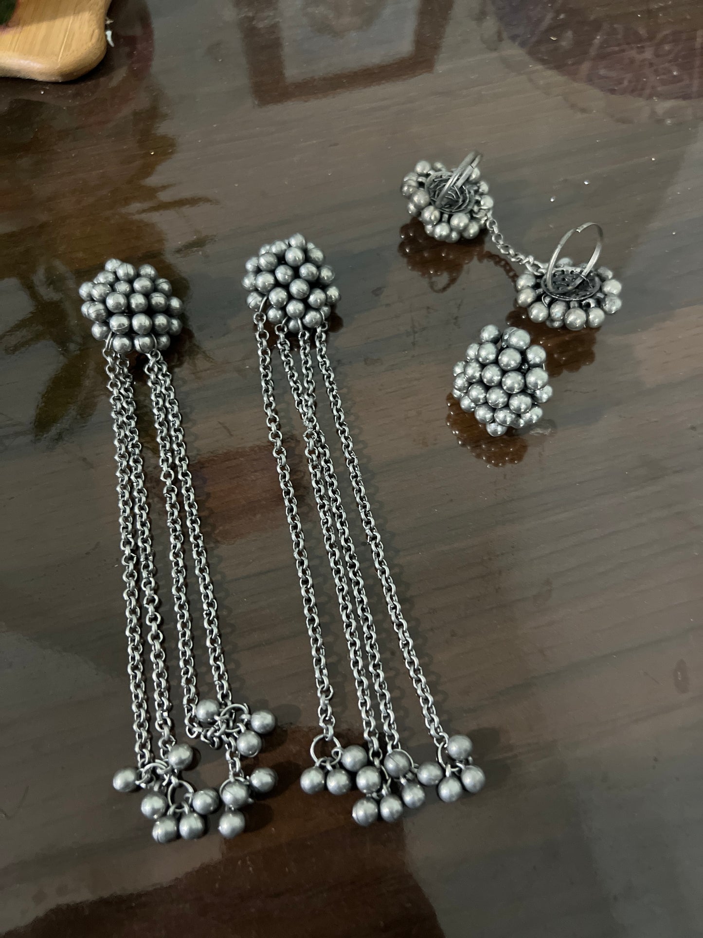 Gungroo long  Earring and adjustable ring