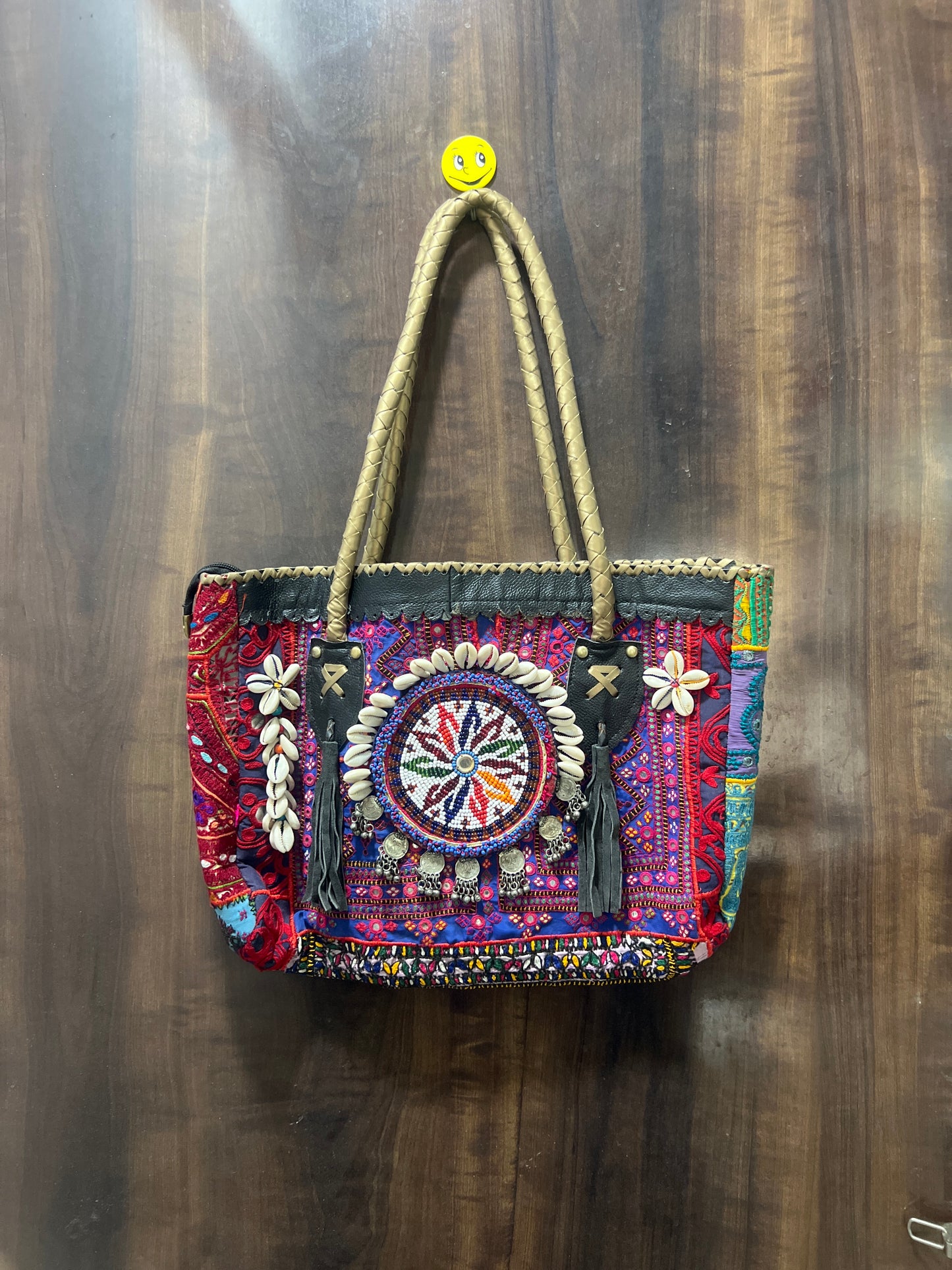 Banjara tote bag with zip closure