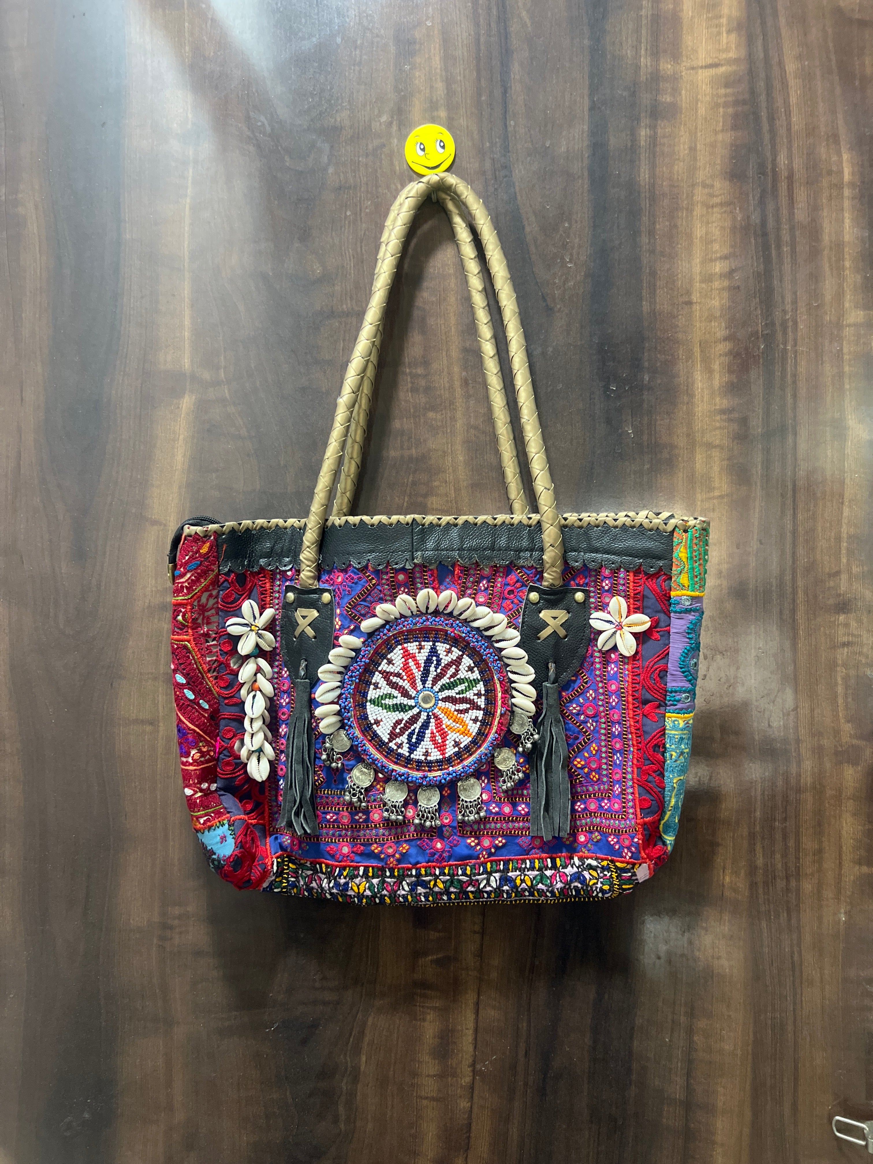 Banjara tote bag with zip closure