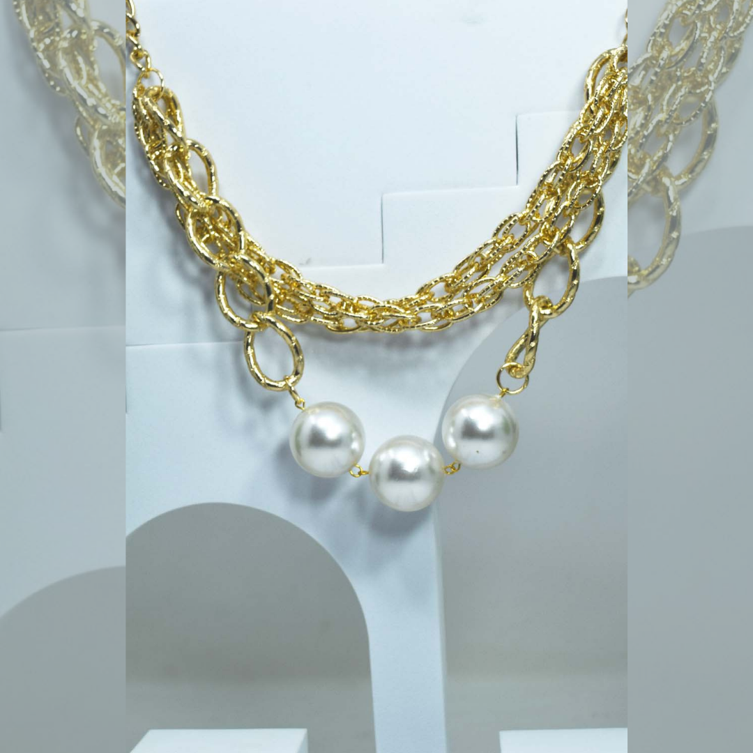 Riverblend Pearl Gold Chain Necklace – Elegant Statement Jewelry