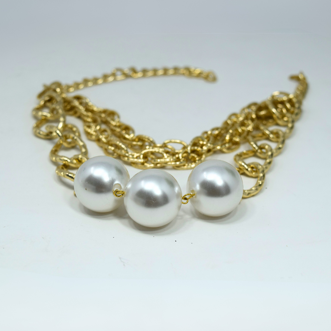 Riverblend Pearl Gold Chain Necklace – Elegant Statement Jewelry