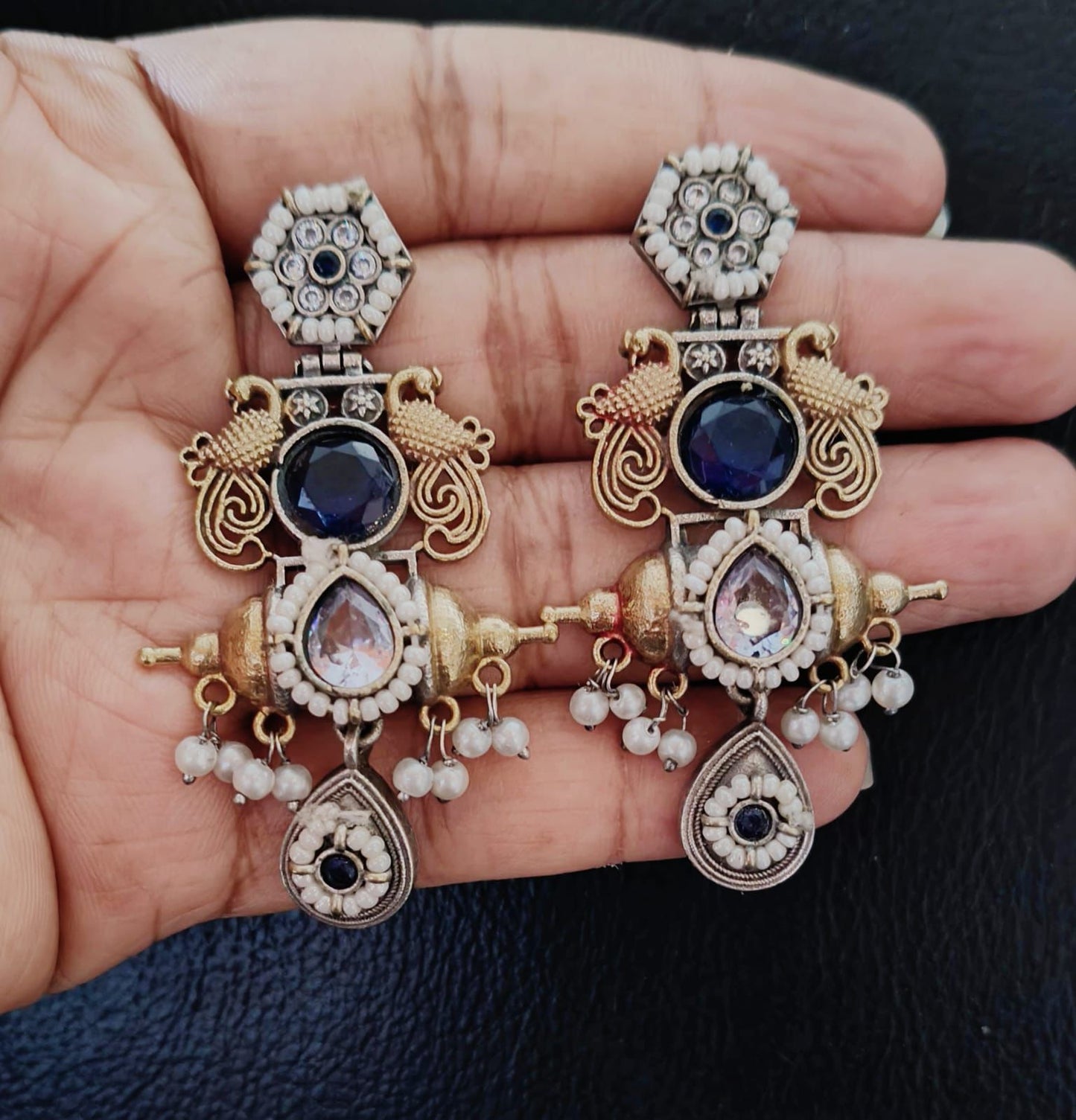 Dual tone stone earring