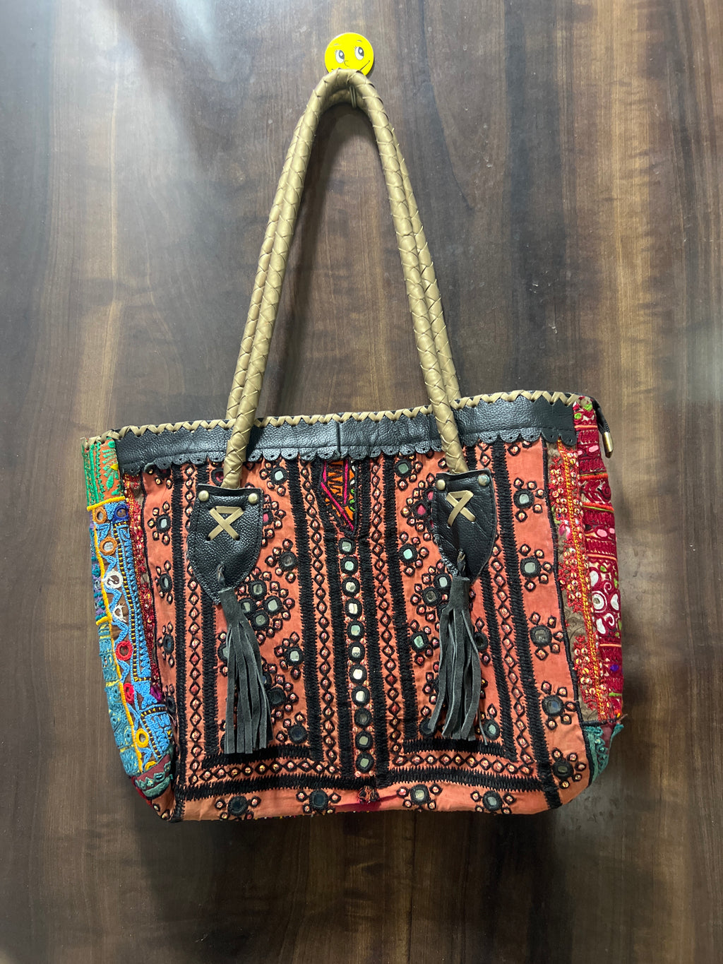 Banjara tote bag with zip closure