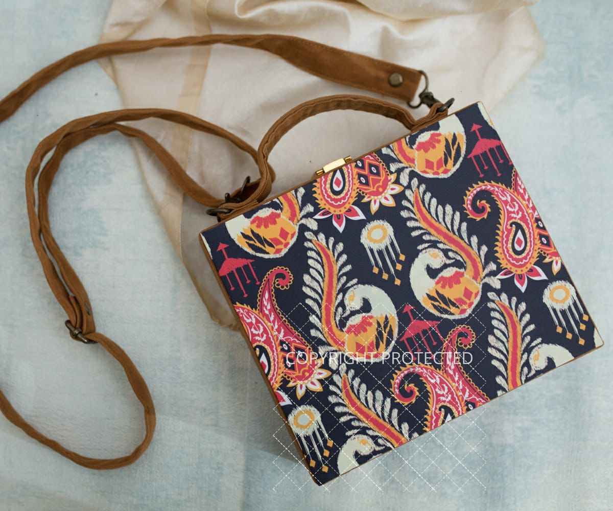 Square box clutch