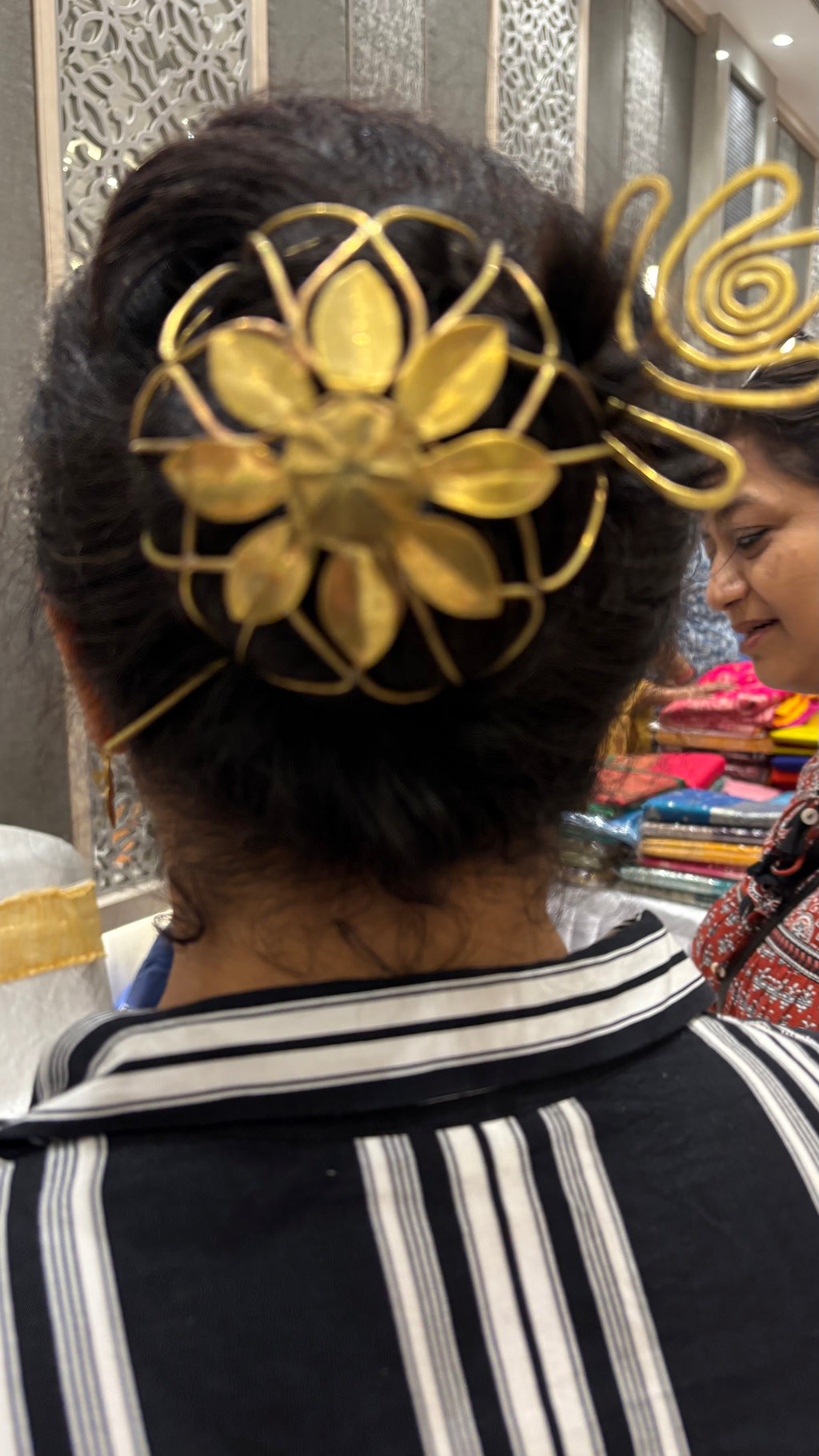 Flower hair cage bun- Riverblend