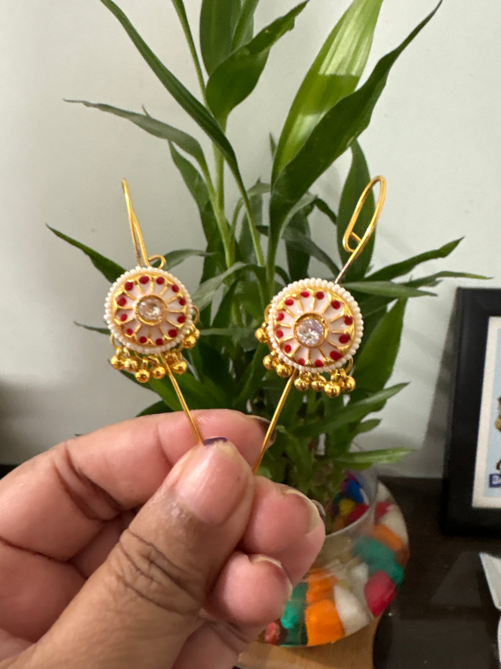 Kundan work ear cuff
