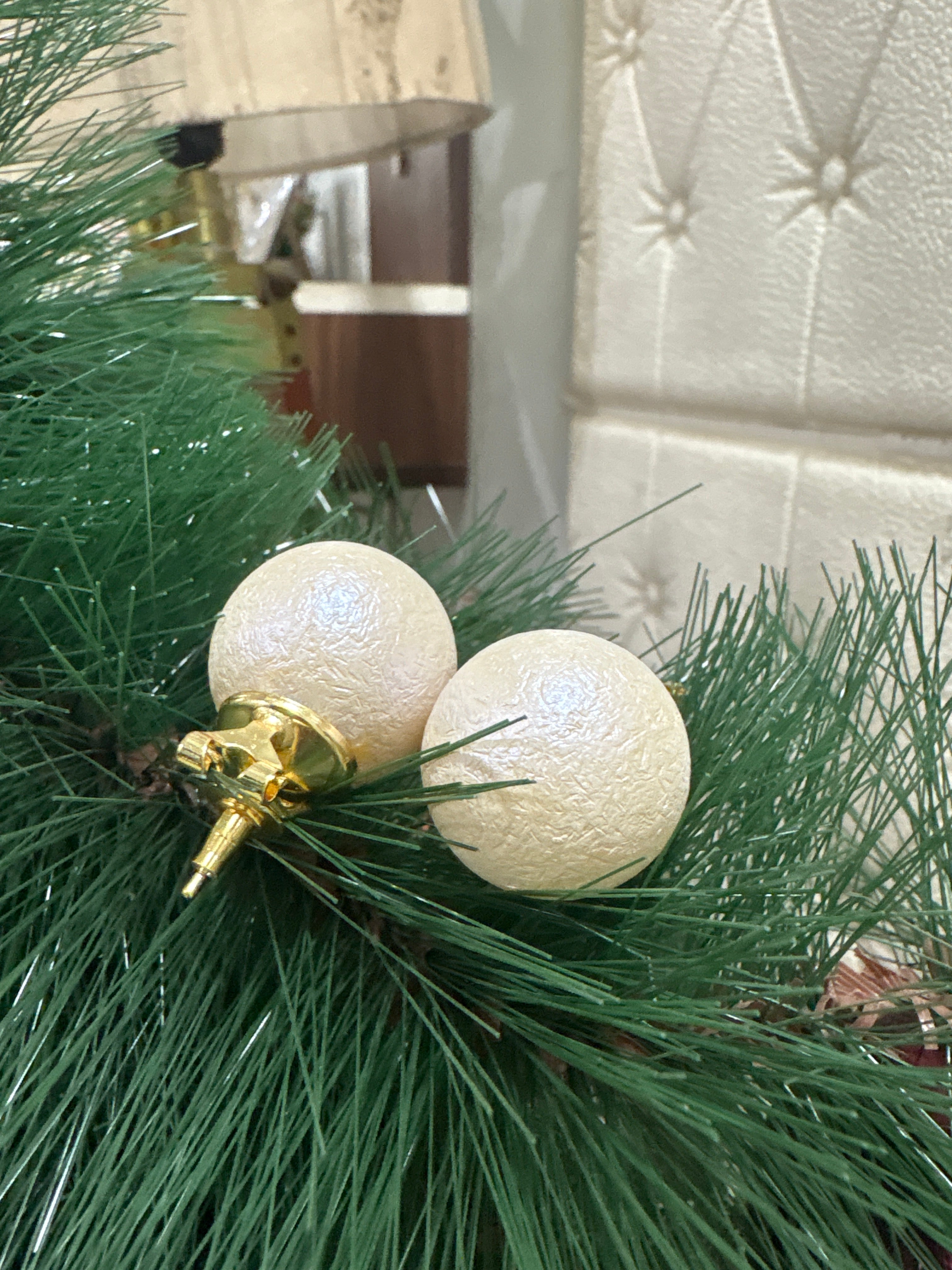 Textured white Pearl studs earring 25 mm