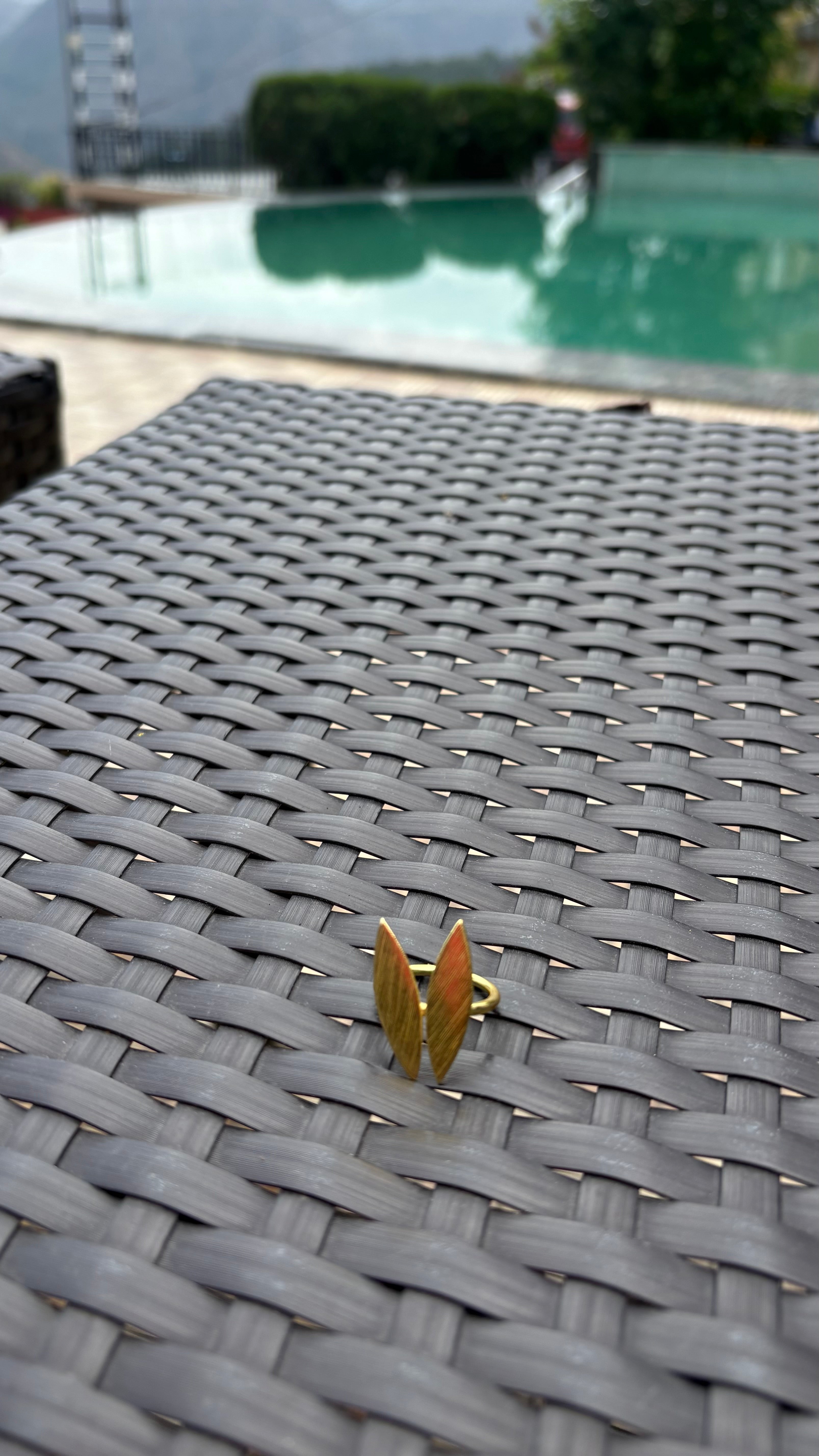 Two petal ring Riverblend