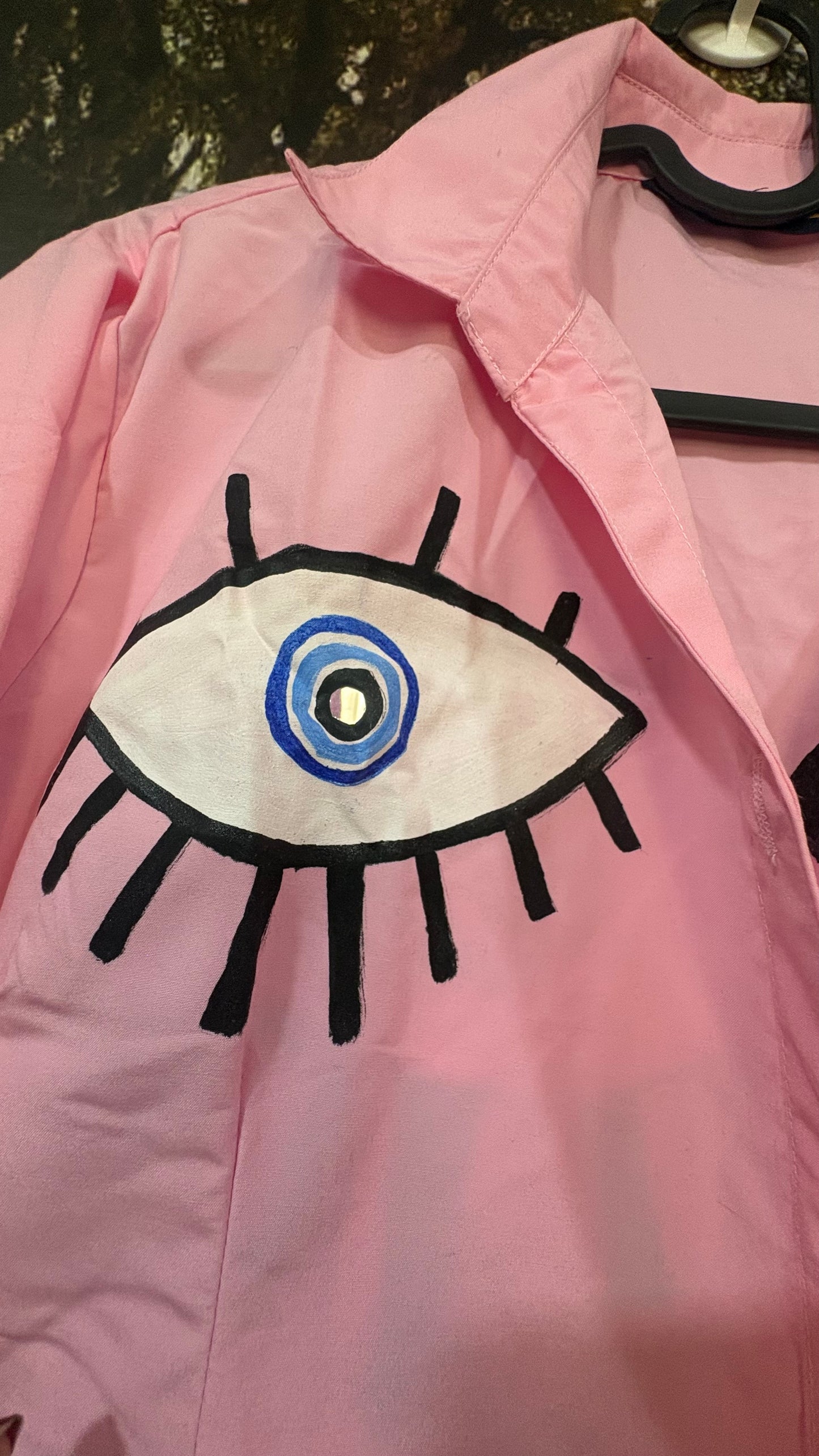 Evil eye hand painted short