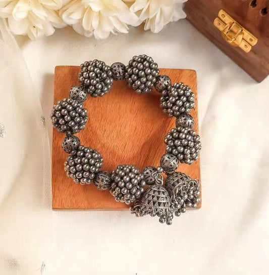 Gungroo bracelet/ hair bun