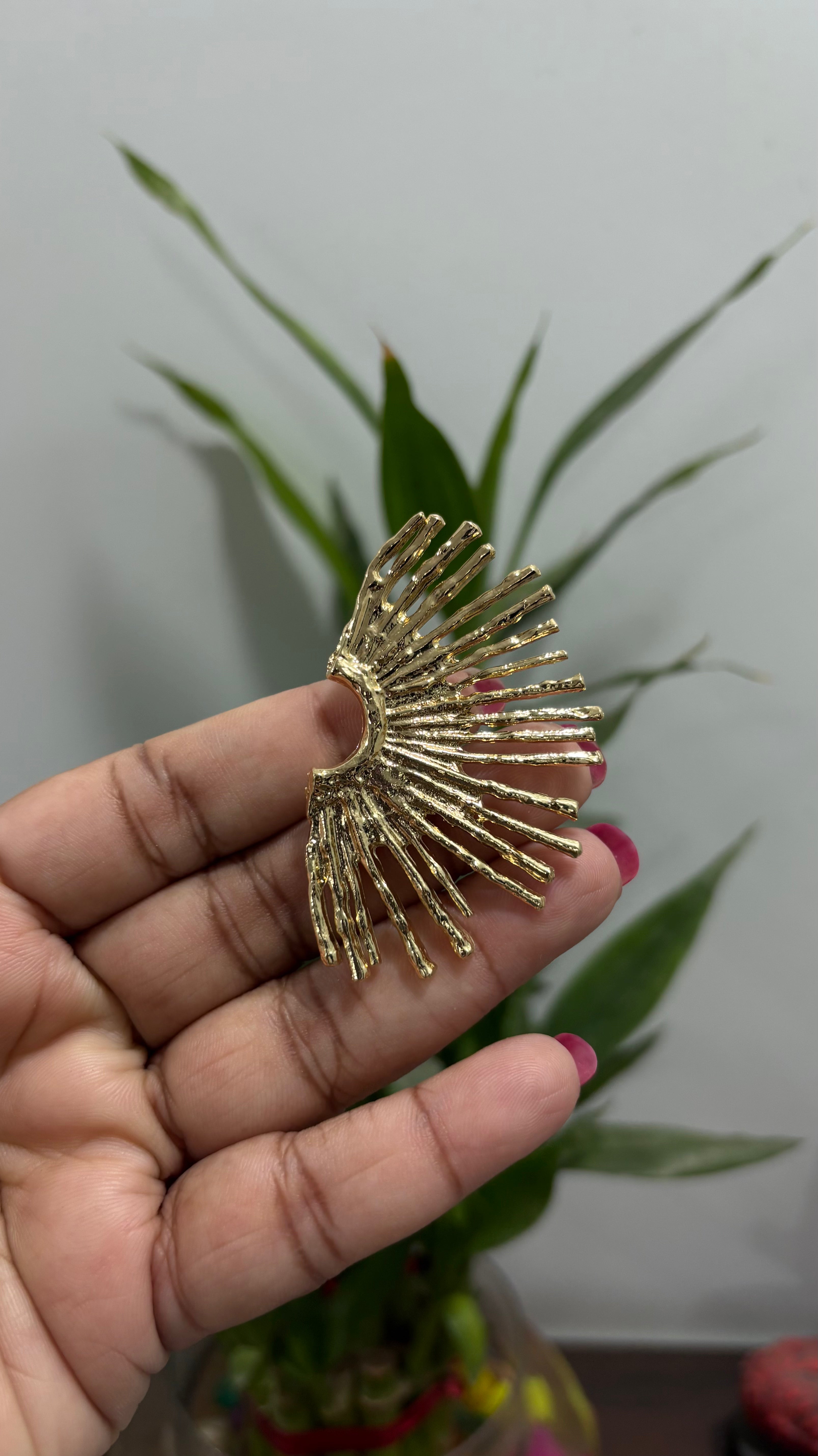 Sunburst statement earring