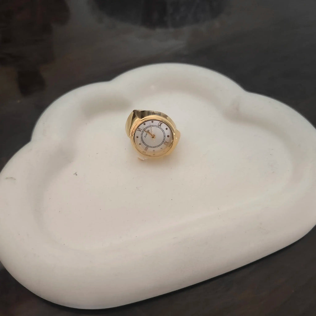 Adjustable Watch Ring – Timekeeping Meets Trendsetting