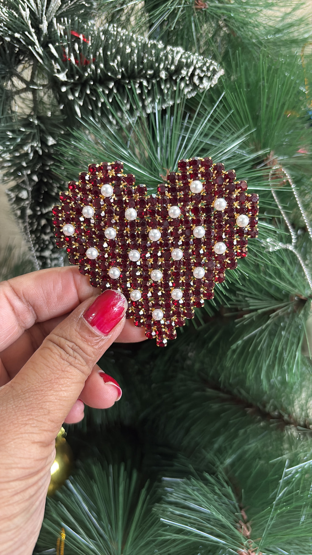 Oversized heart with Pearl dangler