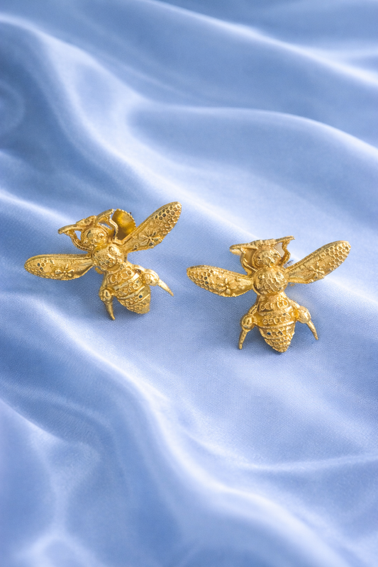 Makhi brass earring