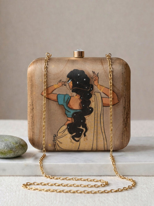 The not so saree girl