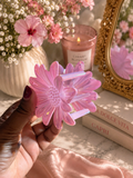 Daisy pink flower claw clip