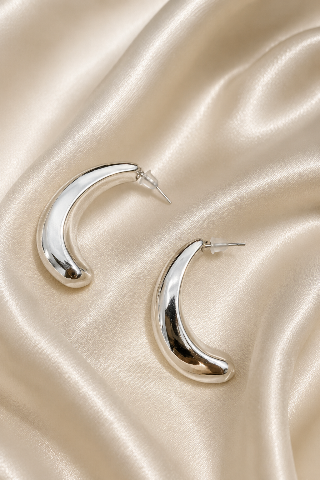 Silver chunky earring