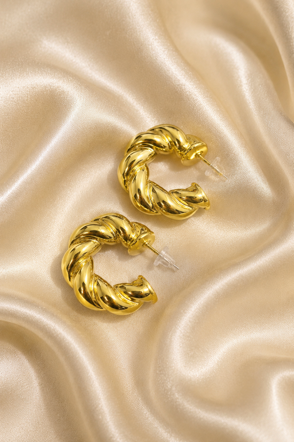 Gold twister hoops