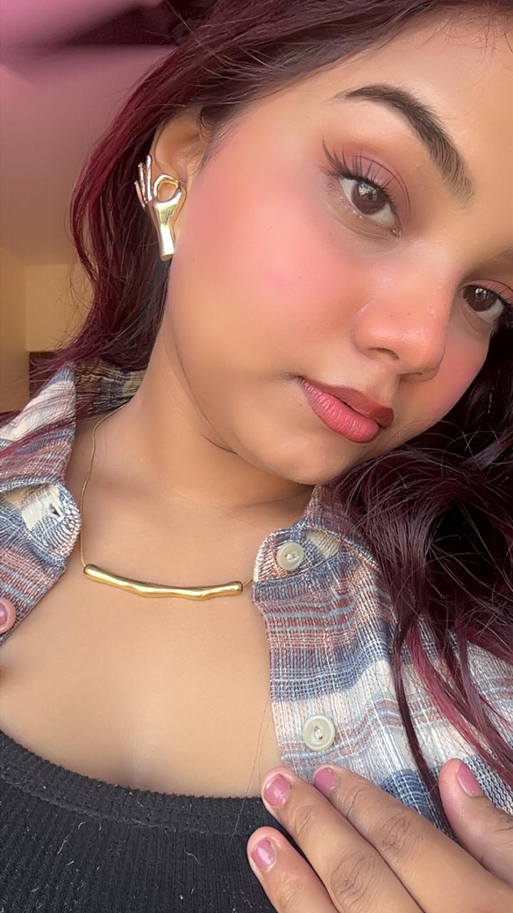 Abstract wave necklace