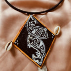 Kite 🪁 Necklace – Whimsical Elegance