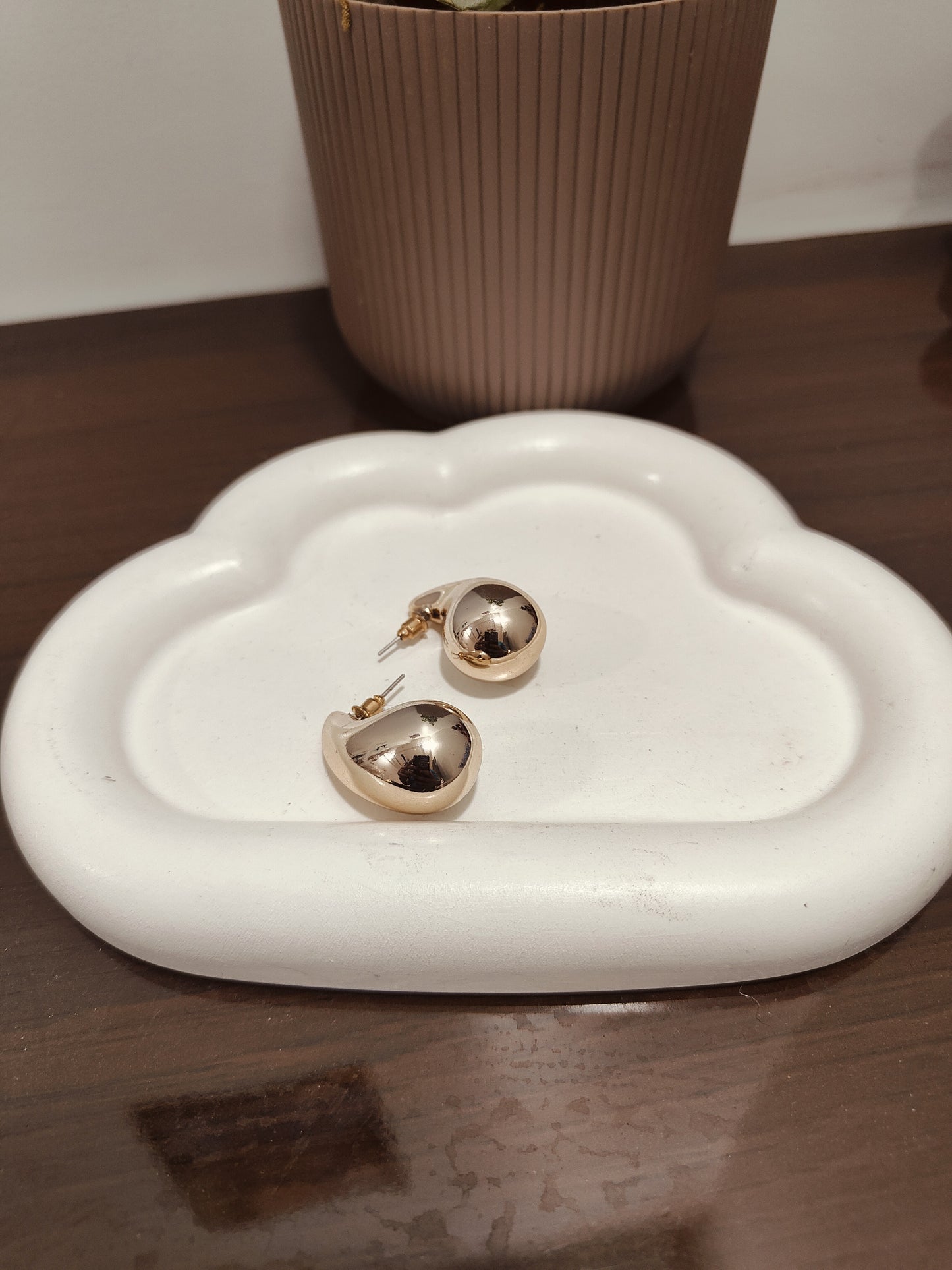 Tear drop 💧 earring