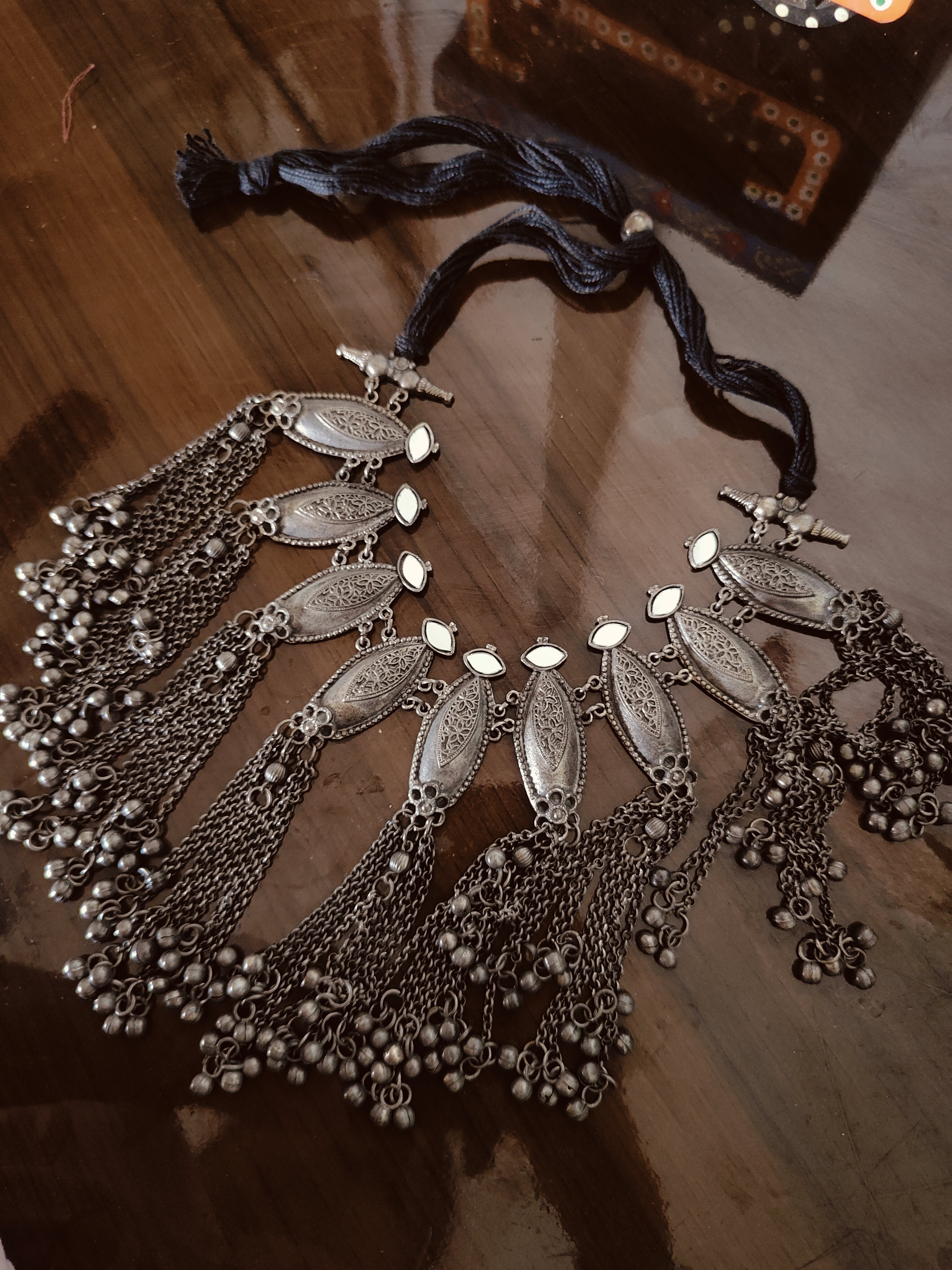 Mirror gungroo coker necklace