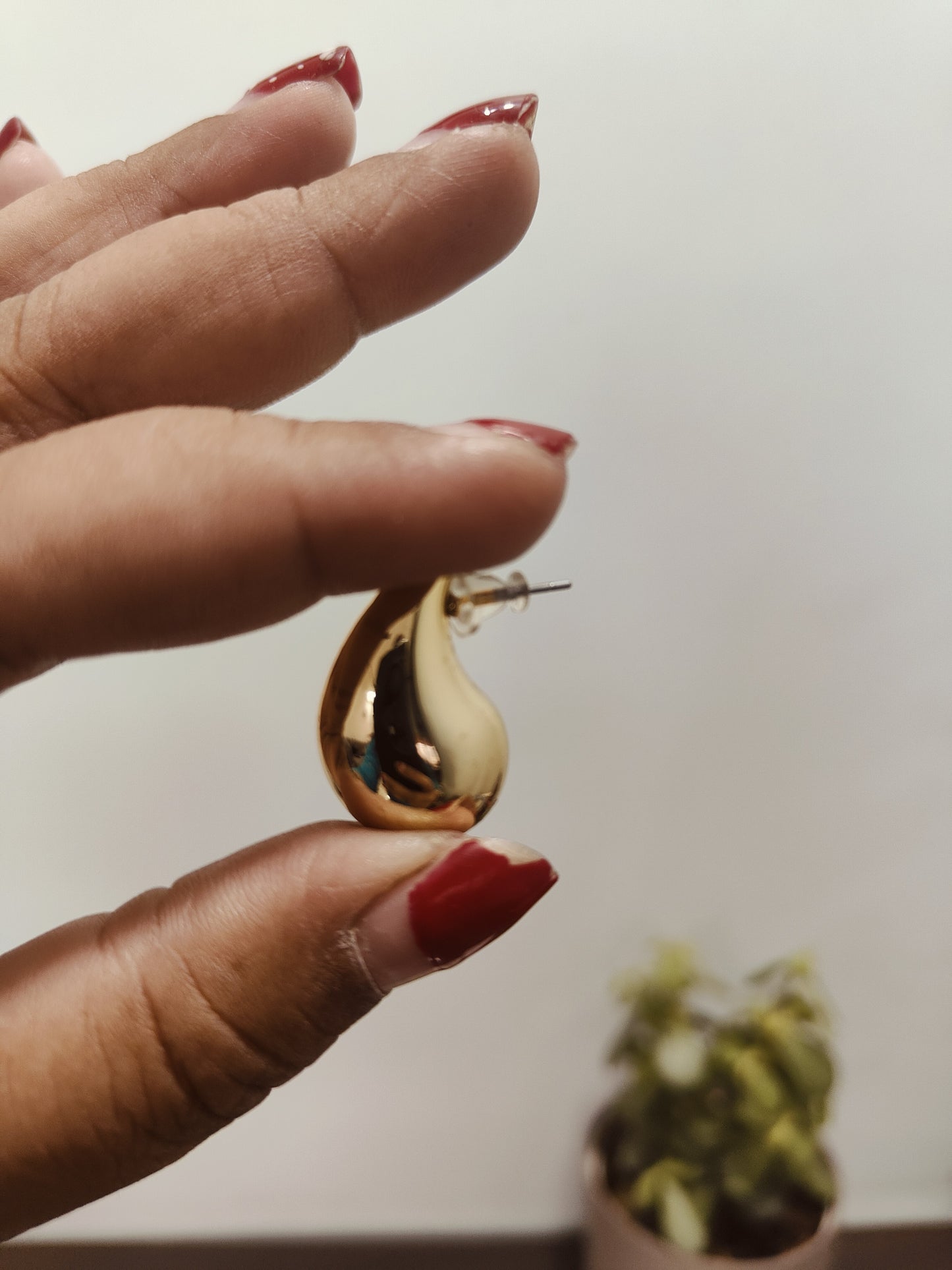 Tear drop 💧 earring